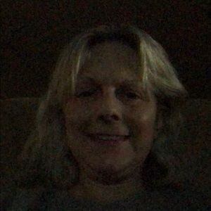 Meet your Posher, Lorie